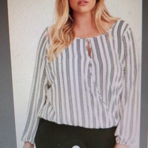 TORRID black & white stripe blouse faux surplice - size 00 = Medium very cute!!!